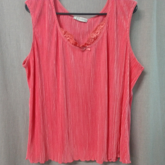 Dressbarn Sleeveless Top Size 3XL Beautiful No Wrinkle - Picture 4 of 6